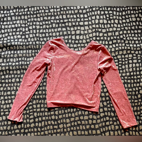 GAP Other - Gap pink velvet long sleeve crop top